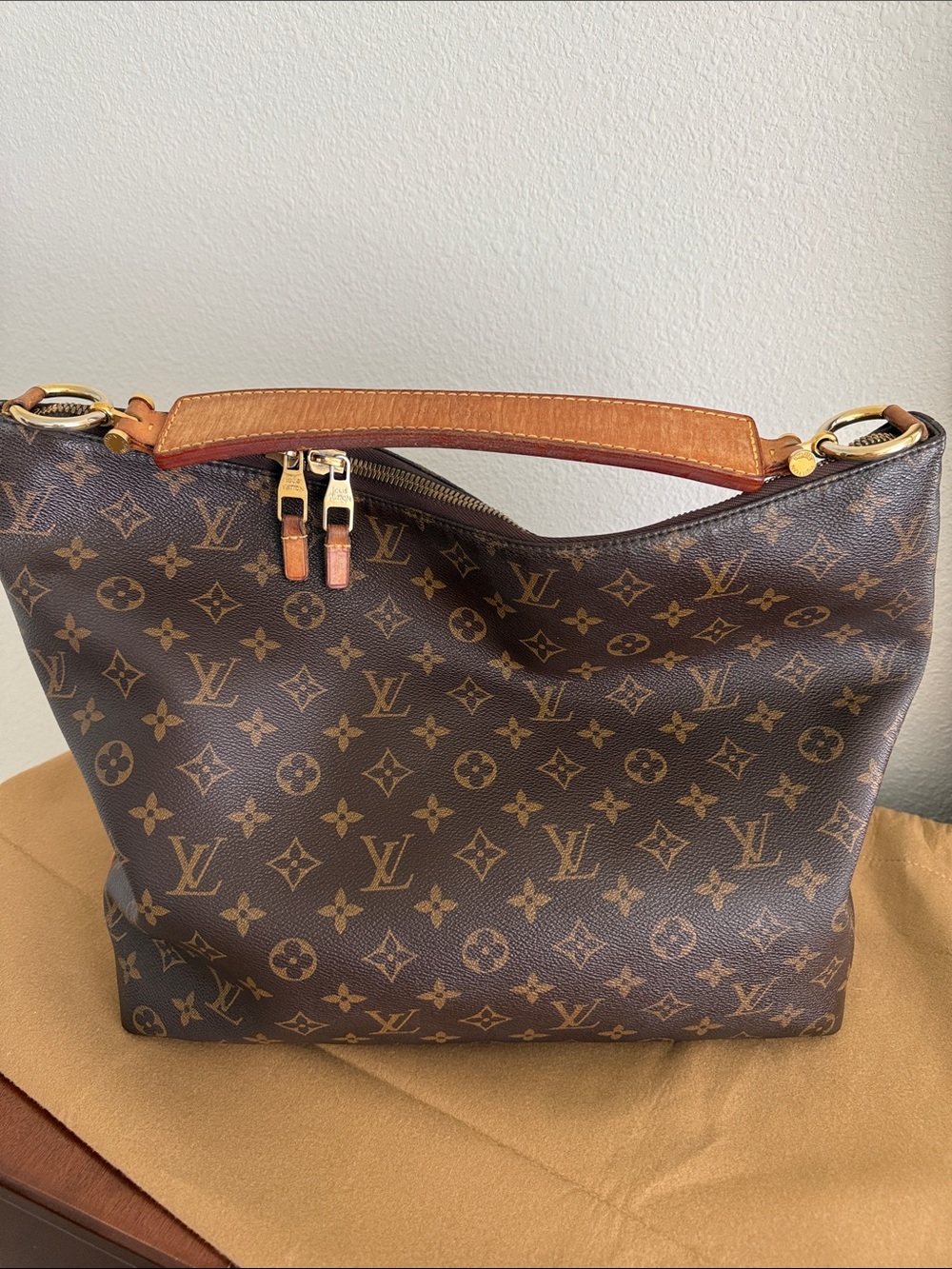 🌹Louis Vuitton Sully MM Monogram Canvas Hobo Bag
